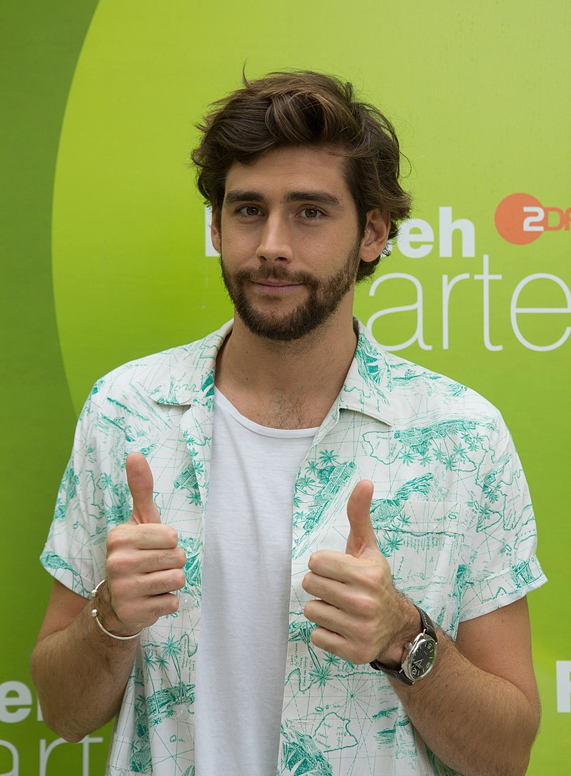 800px 2018 09 02 ZDF Fernsehgarten Alvaro Soler 7917